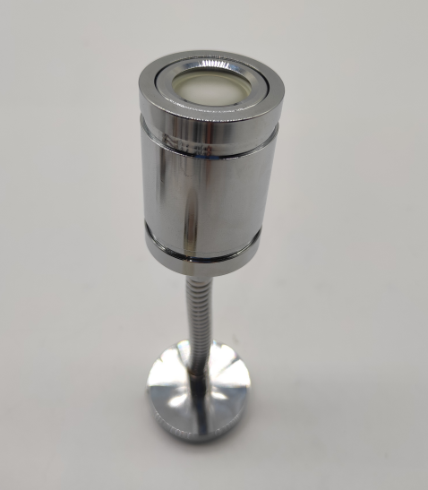 Dlaczego światła samochodowe są niezbędne do bezpiecznej jazdy nocą?